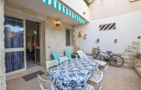Awesome home in Marina di Ragusa with WiFi and 2 Bedrooms